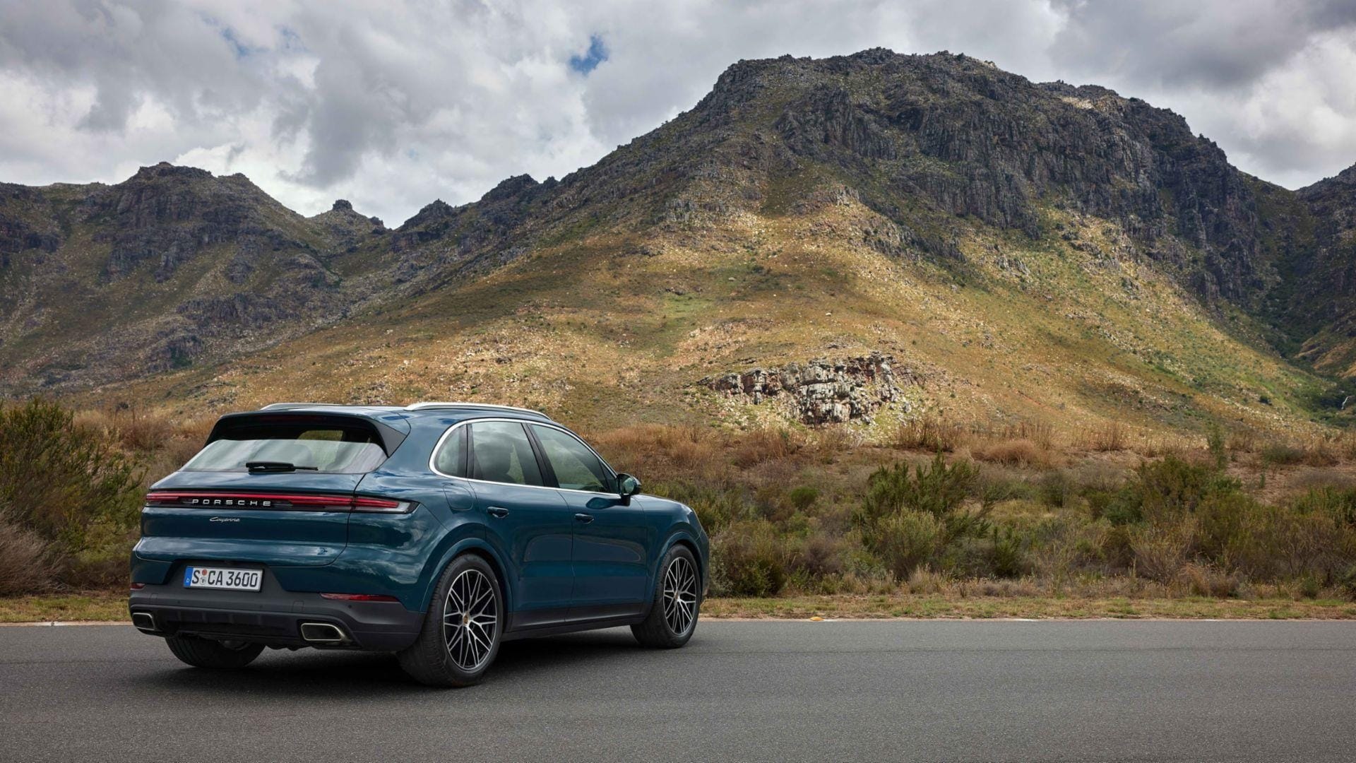 Porsche Cayenne Facelift 2023 Prices Know Engine Specs Features Details