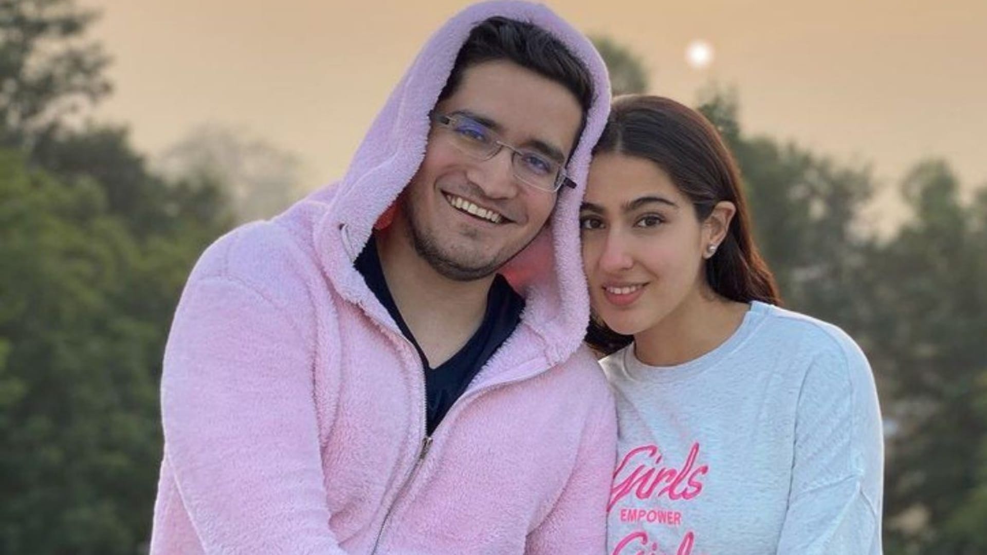bollywood Star Kids Dating Rumors Sara Ali Khan Janhvi Kapoor Palak Tiwari Ibrahim ali khan navya naveli nanda