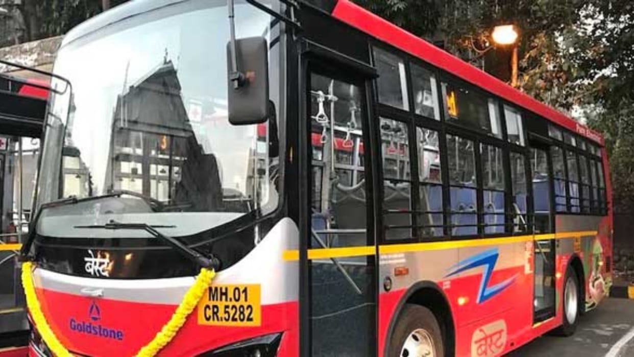 Mumbai: Prohibition on talking loudly on the phone and listening songs in BEST buses, without headphones