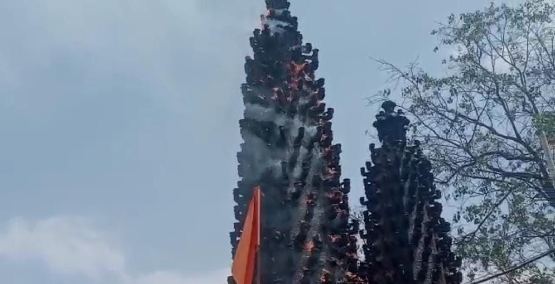 Ujjain: Lamp suddenly lit up in the Harsiddhi temple of Ujjain, people are believing it to be a miracle