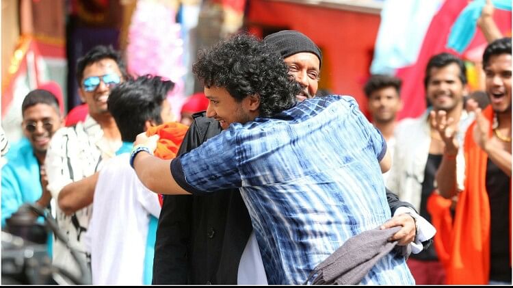 Bad Boy Review: Namoshi and Ameerin win hearts in their first film, Santoshi stuck in the past becomes the film's weak link 4 Bad Boy Movie Review 2023 in Hindi by Pankaj Shukla Namashi Chakraborty Amreen Rajkumar Santoshi Sajid Qureshi