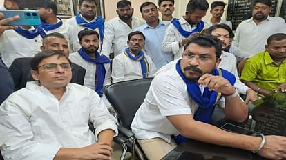 Anand Mohan: भीम आर्मी संस्थापक चंद्रशेखर आजाद बोले, सरकार को फैसला वापस लेना चाहिए आनंद मोहन की रिहाई पर भीम आर्मी के संस्थापक चंद्रशेखर आजाद ने नीतीश सरकार पर सवाल उठाए थे