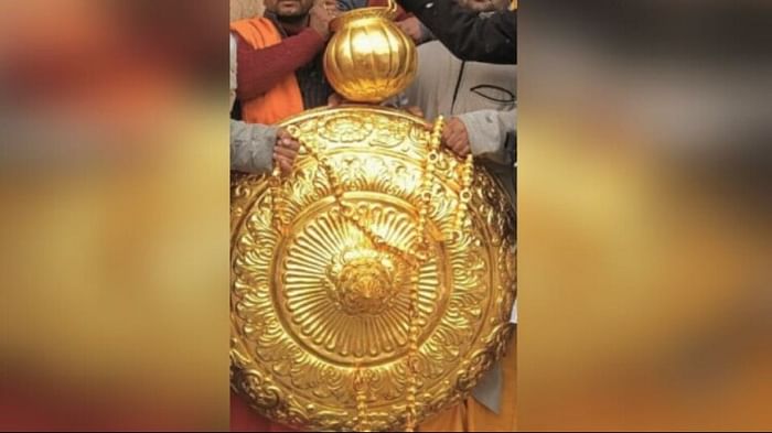 Kedarnath Yatra 2023: Gold chatra and pitcher  installed at temple after donated by Maharashtra devotees