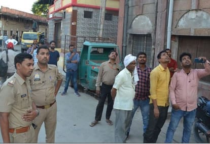 Varanasi: Decomposed body of youth found in water tank of Divisional Hospital, pulled out after nine hours