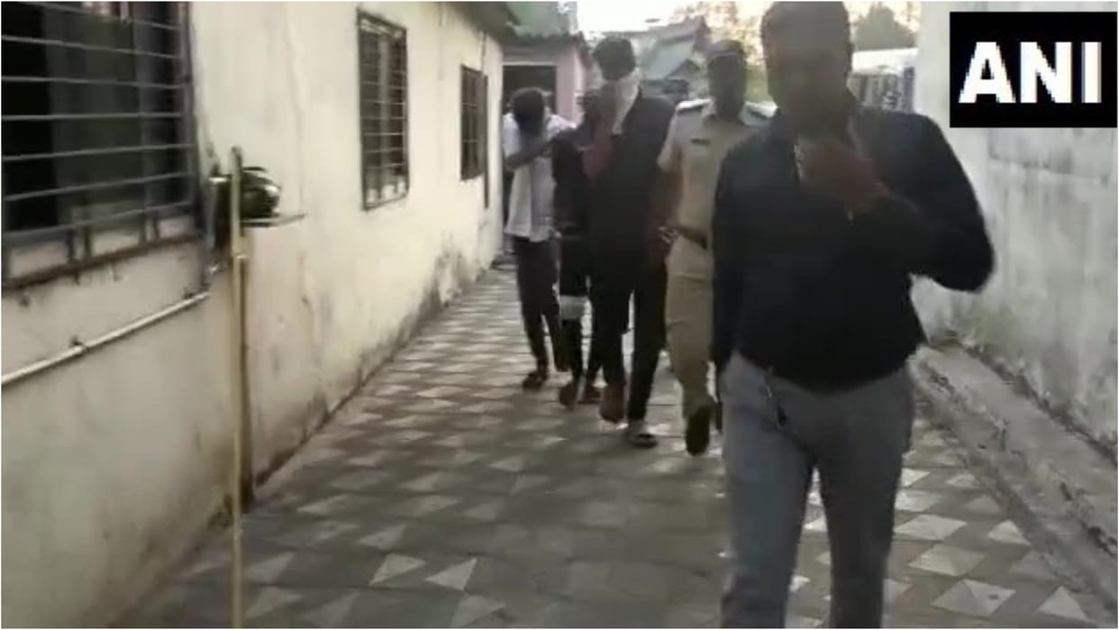 Maharashtra News Updates Police arrest four people including juvenile gang-rape with 15 year old girl Thane