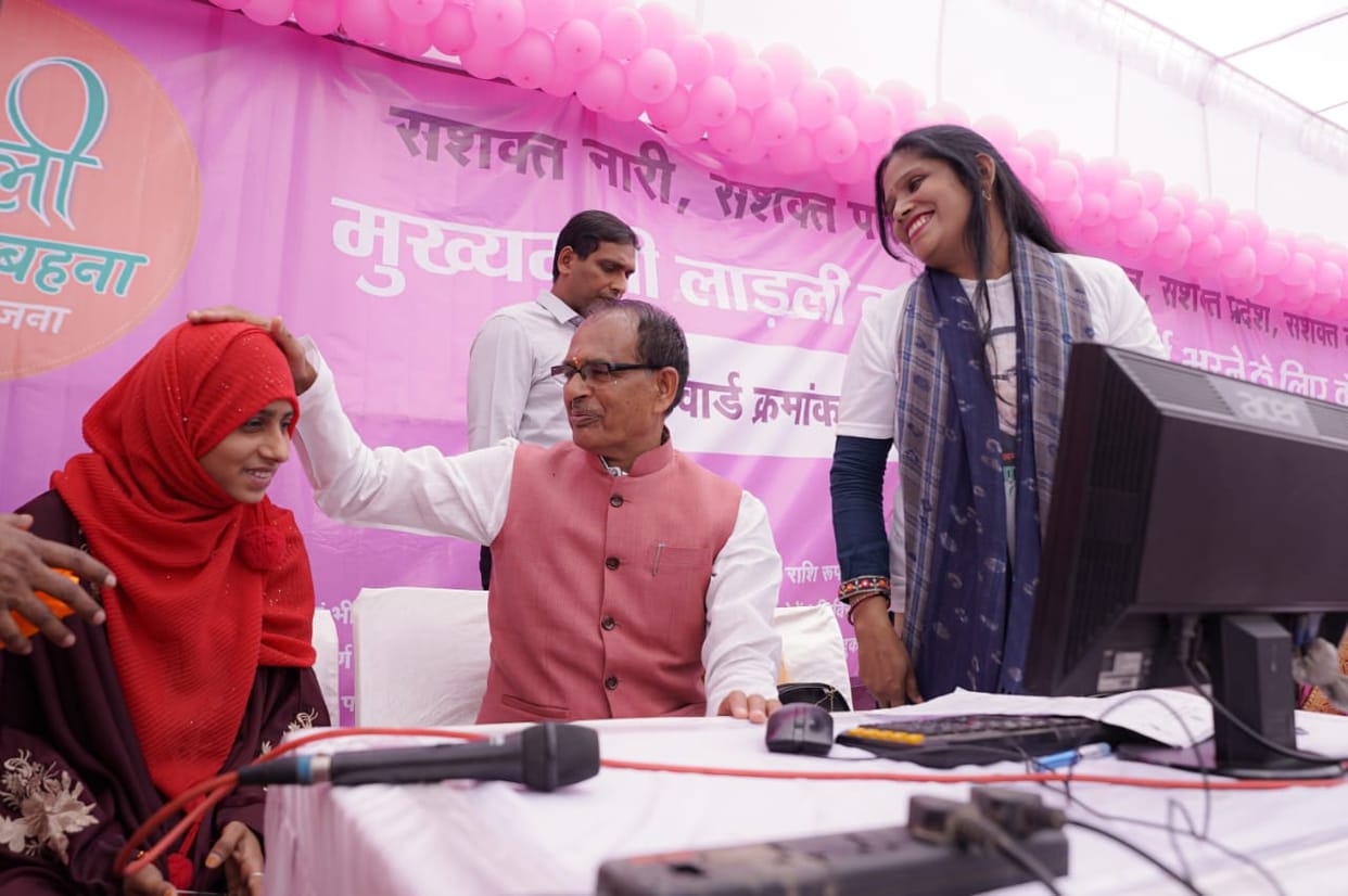 MP News: CM Shivraj said- June 10 will be a historic day for women, one thousand rupees will come in their acc