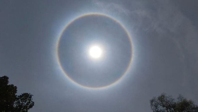 Sun Halo Rainbow This is an indicator of good rain astrologers of kashi said nothing inauspicious