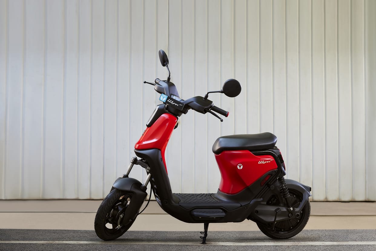 Yulu launches Electric Two Wheeler Wynn Know Price Features Range Specs driving licence not needed to ride