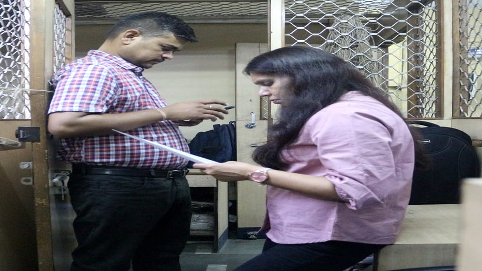 3.25 crore missing of 41 account holders in Aligarh Central Bank branch