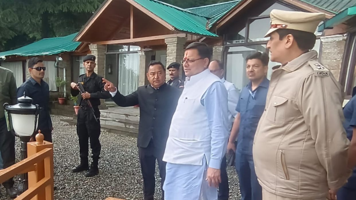 CM Pushkar Singh Dhami reached Mukteshwar will stay in Jim Corbett bungalow Uttarakhand news in hindi