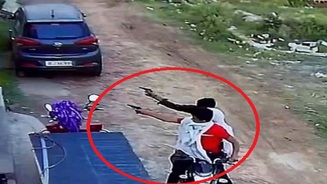 Property dealer office attacked in Narela Shot was fired for not paying ransom of 50 lakhs