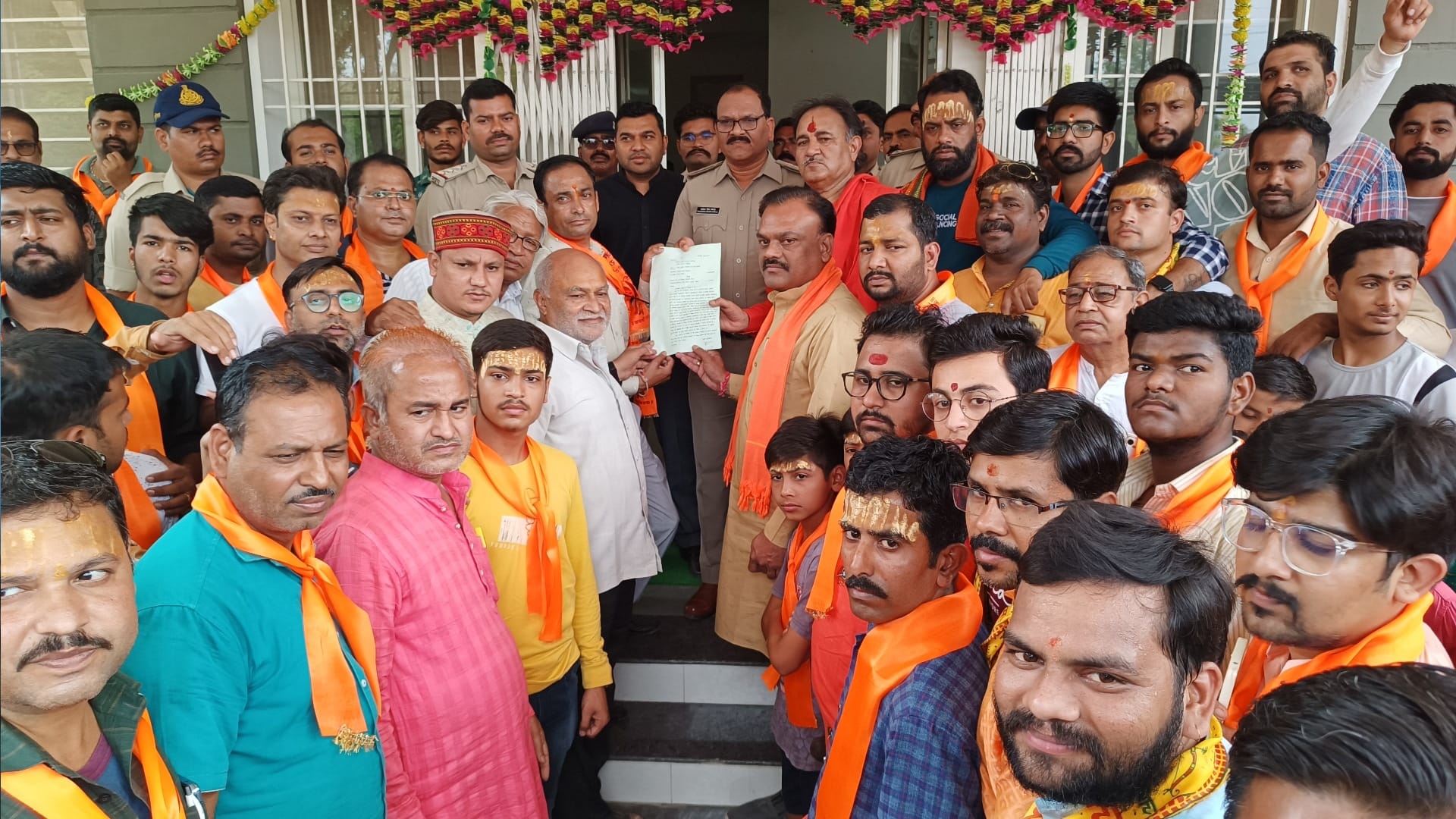 Bageshwar Dham Sarkar Controversy Dhirendra Shastri Apologises To Haihay Community For Sahastrabahu remarks