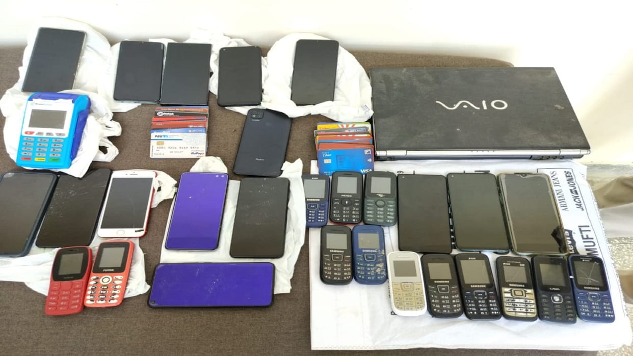 66 phone and 65 fake sim will reveal the secret, how many people have been cheated so far