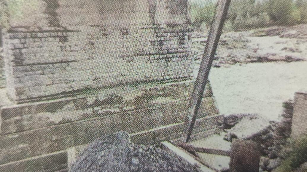 Kashmir: Bridge built 127 years ago damaged used to connect Kupwara to Handwara