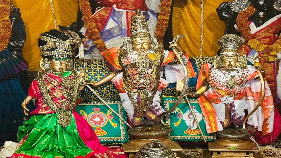 birth anniversary of Shriram celebrated in land of Lord Shriradha Krishna Vrindavan