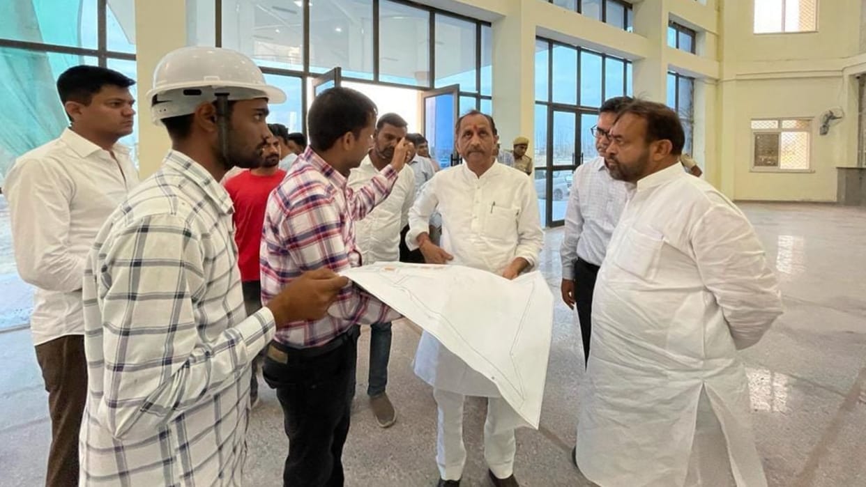 Minister Bhajan Lal inspected medical college, district hospital and stadium in sirohi