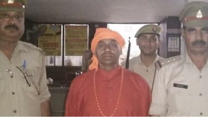 Meerut Murder Case: Tantrik Baba Ganesanand killed head constable Gopichand after taking supari of his wife