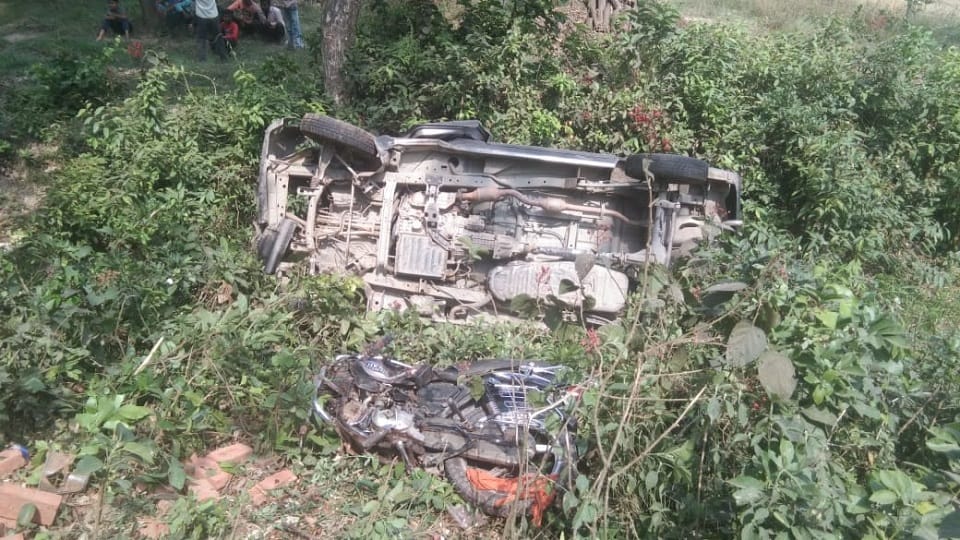 Accident In Chamoli Bolero vehicle fell into ditch missing Uttarakhand News in hindi