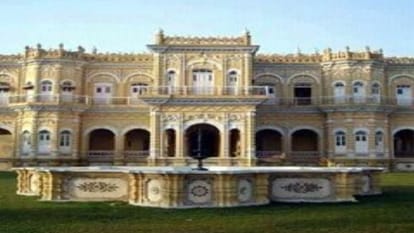 Visits Chuka beach, Dudhwa and many other Tourist Places near Bareilly on New Year 2024