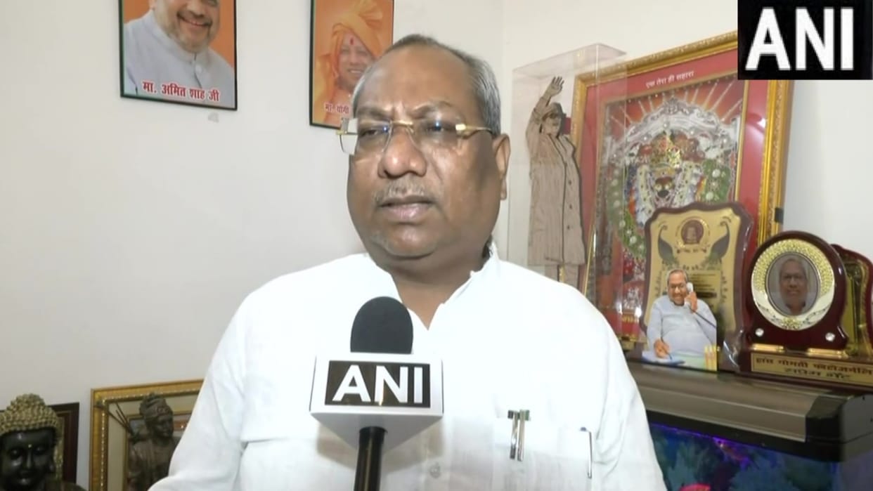 UP minister Sanjay Nishad comments on Mukhtar Ansari case.