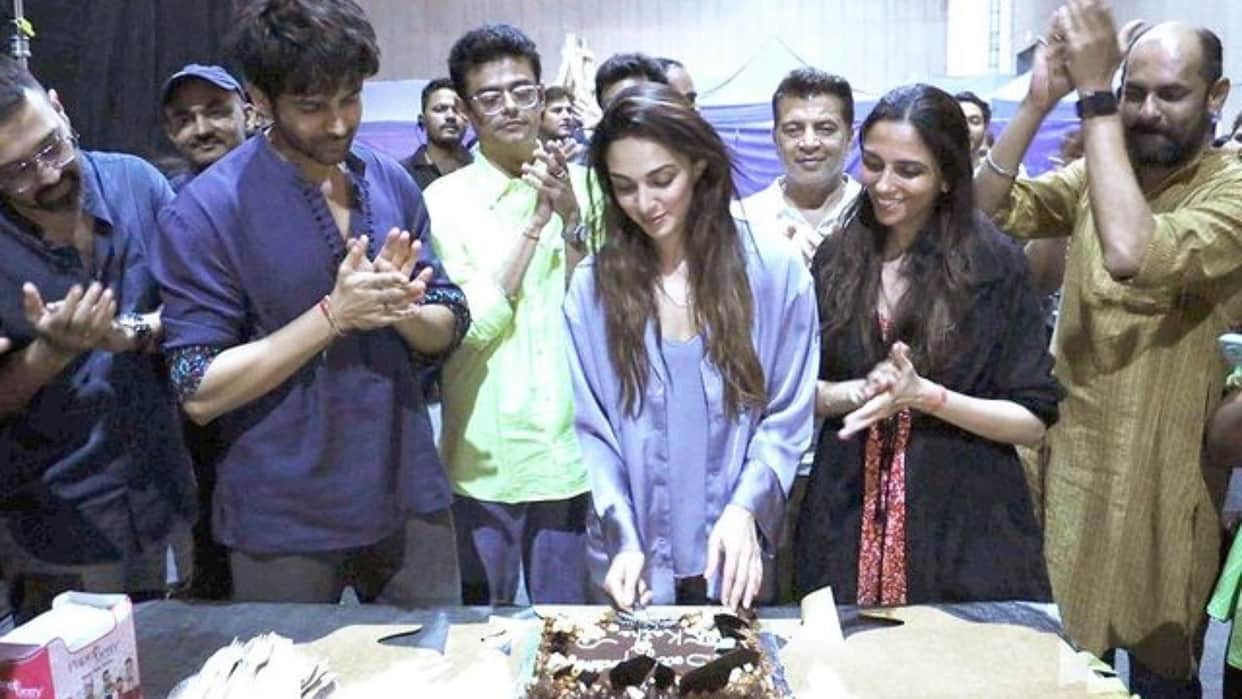 Kiara advani announces Satyaprem Ki Katha wrap with Kartik Aaryan share first glimpse of her character in film