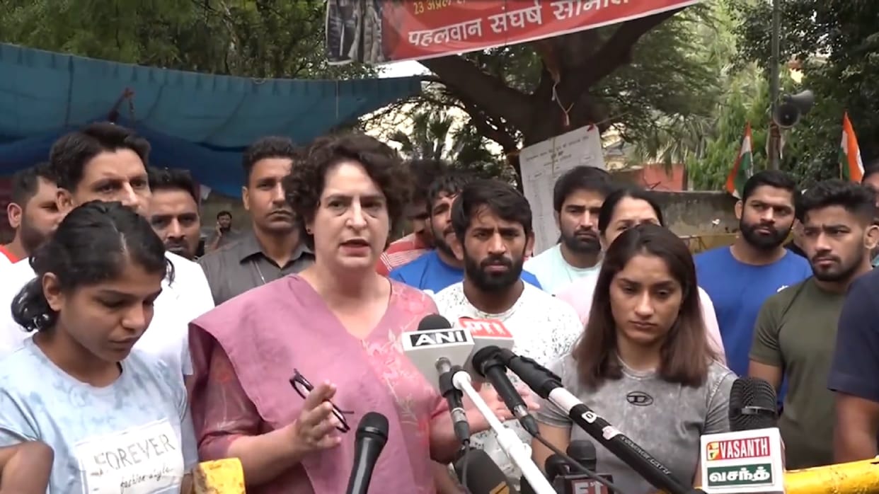 Wrestlers Protest: Politics is getting mixed in the protest of wrestlers going on at Jantar Mantar