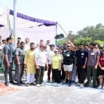 जम्मू में मैराथन को हरी झंडी दिखाते एलजी मनोज सिन्हा