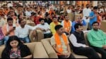 पीएम मोदी 100वे मन की बात कार्यक्रम में श्रोता।