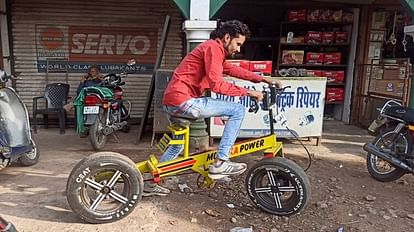 Adil Mansuri who runs a welding shop made a bicycle out of jugaad in Rajgarh