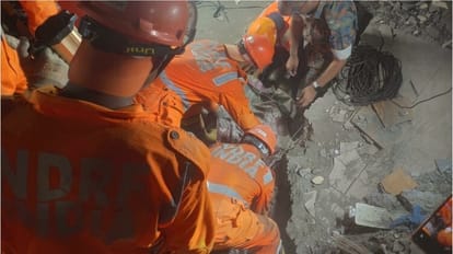 Maharashtra Bhiwandi building collapse rescued Operation underway Thane Municipal Corporation Updates