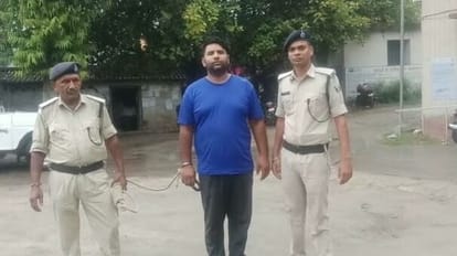 Bihar:समस्तीपुर कोर्ट का मुंशी निकला लुटेरा, शहर के जर्दा कारोबारी को लूटने  के क्रम में मारी थी गोली - Bihar: The Scribe Of The Samastipur Court Turned  Out To Be A Robber,