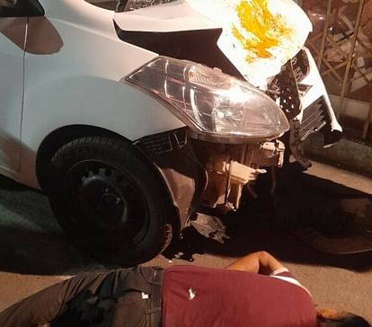 Indore:भतीजे को लेकर आईस्क्रीम दिलाकर लौट रहे चाचा को कार ने मारी टक्कर, दोनो की मौत Uncle returning after getting nephew ice cream, car collided, both died