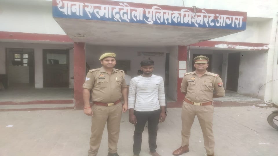 Nurse lover friend arrested murdered with Bolero in agra