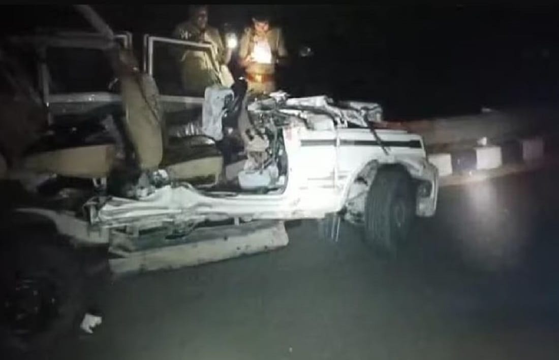 Five people killed in Road accident on Purvanchal Expressway see in pictures