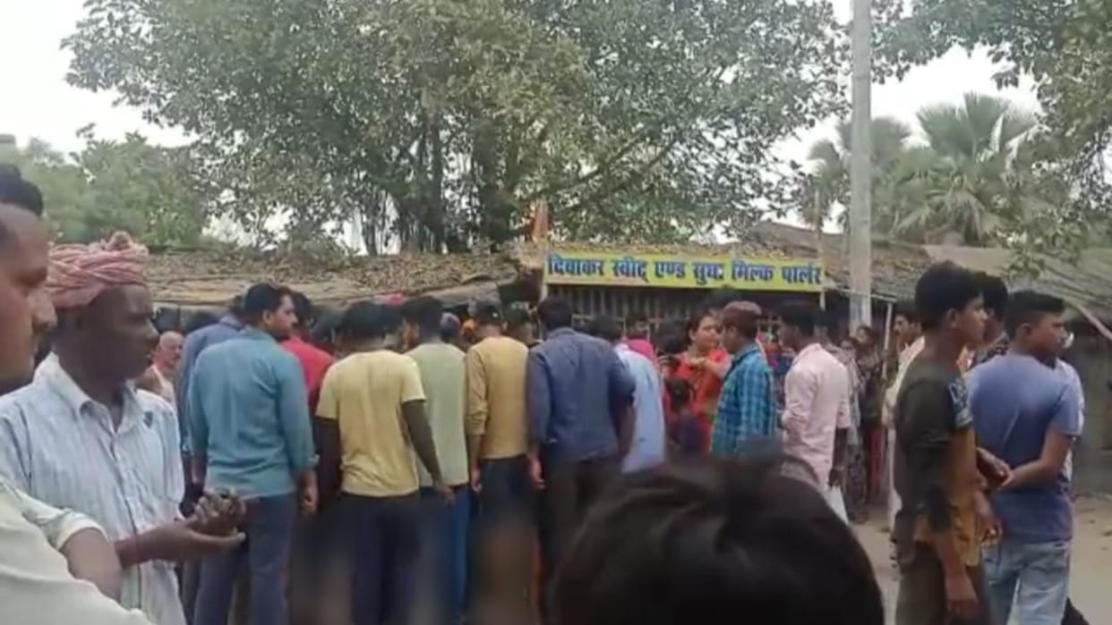 Bullets fired in broad daylight at Tara Lahi Chowk in Darbhanga, one person killed, another seriously injured
