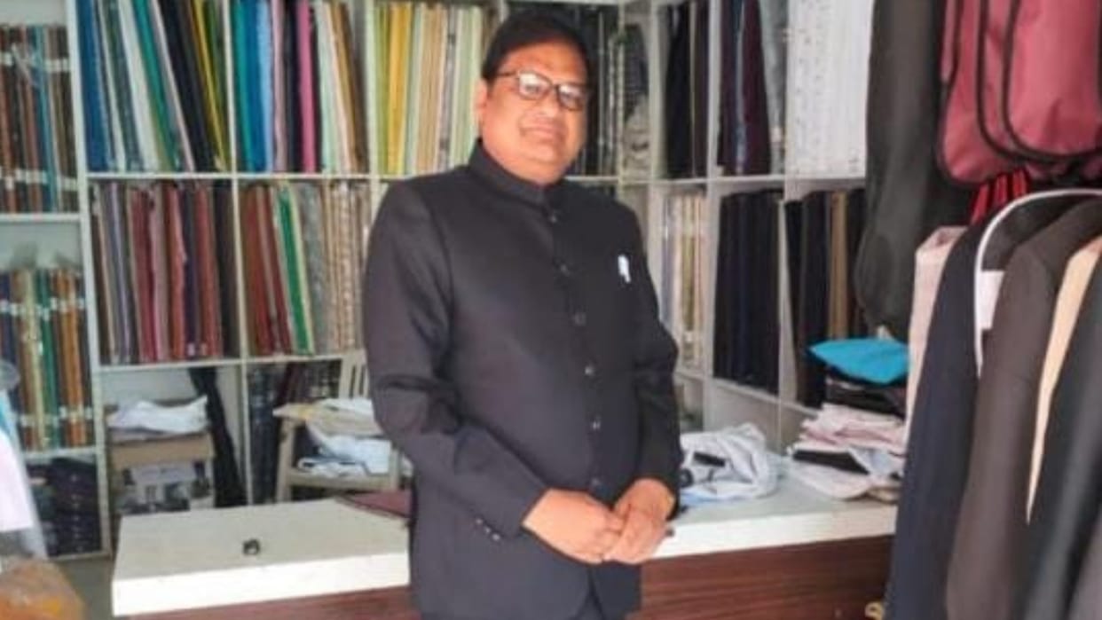 professor suspended for indecent behavior with girl students in Girls College in Kanker