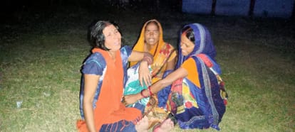 Crime in bihar like jungle raj, youth shot dead during loot on road in begusarai, fruit seller killed in motih