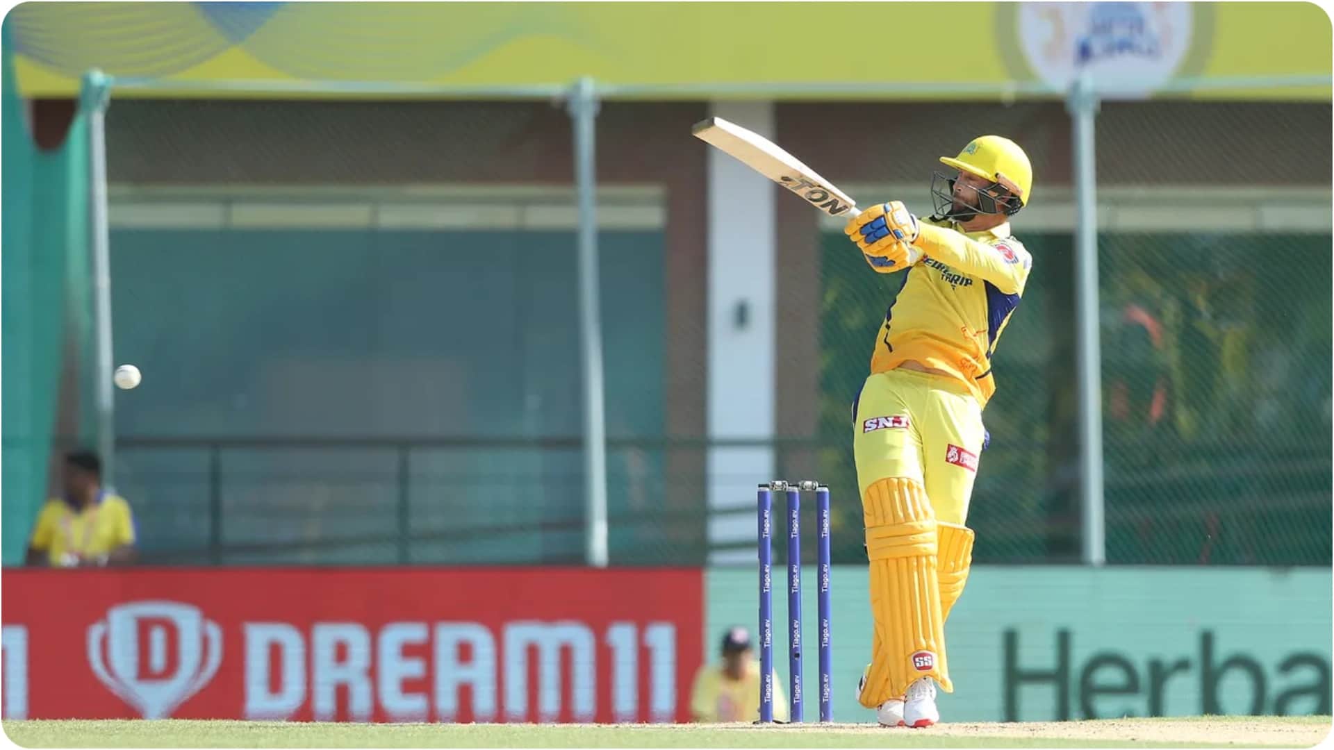 IPL 2024: Bad news for CSK! Devon Conway got injured and out for at least eight weeks, Rachin Ravindra debut