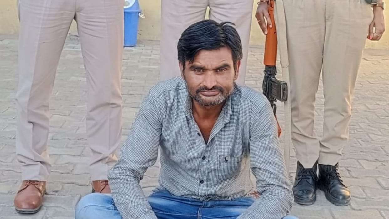 police arrested accused for threatening to kill Municipal Council Chairman in Hanumangarh if he fills mla form