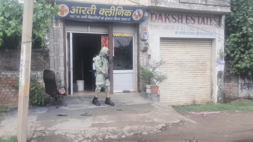 10 People of three Family died in Gyaspura gas leak