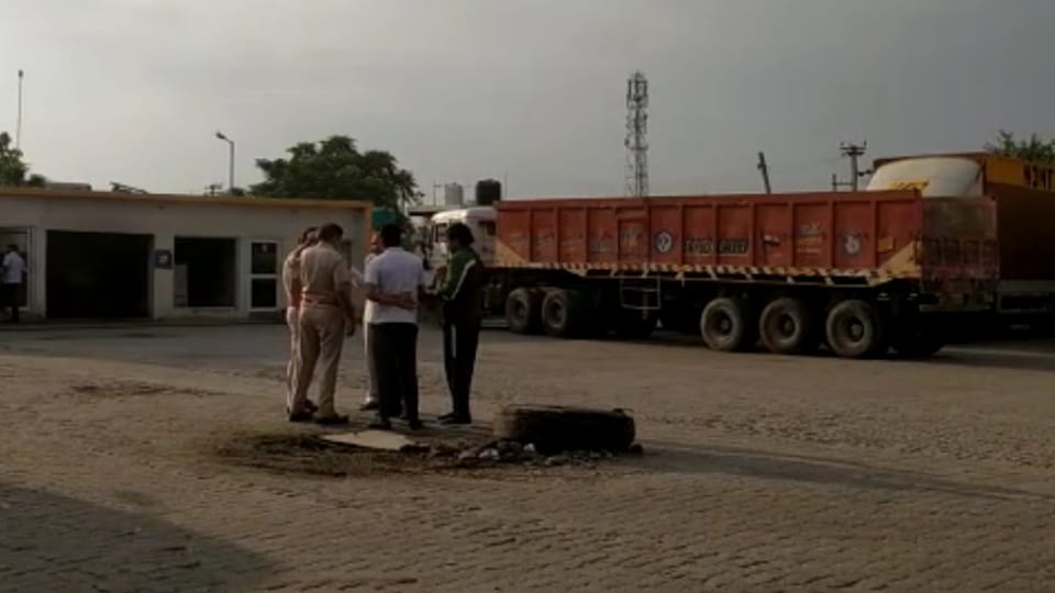Encounter between police and miscreants near Kheda border on Delhi-Jaipur highway in Rewari
