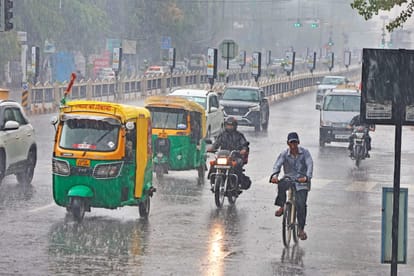 After 125 years in Indore, it rained heavily in April, hail also lashed