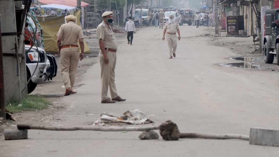 Hydrogen sulphide gas kills 11 people in Ludhiana