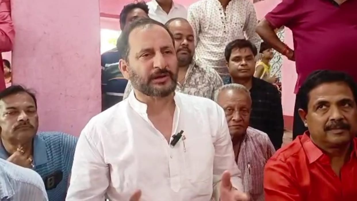 People heard PM's 100th program of Mann Ki Baat in Supaul, BJP MLA told Modi the incarnation of God