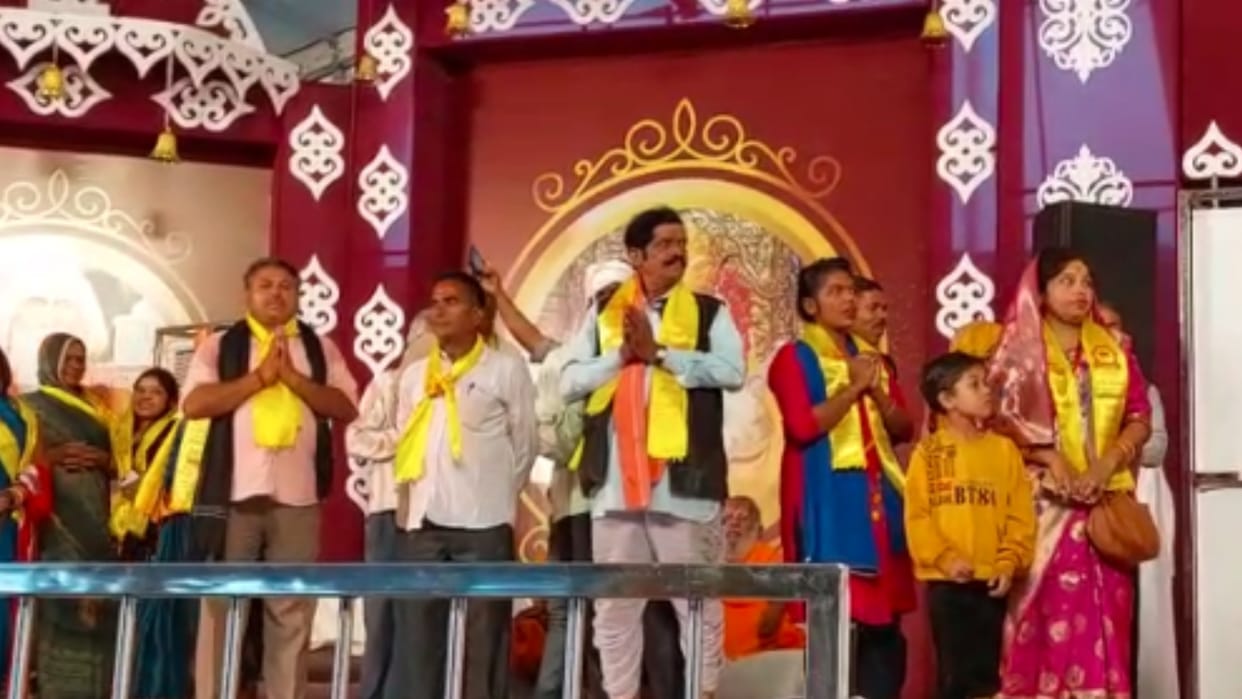 95 people returned to Sanatan Dharma on the last day of Dhirendra Shastri's katha