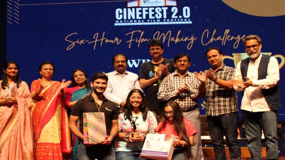 Artists honored at Cinefest 2.0 of Maharaja Agrasen Sansthan