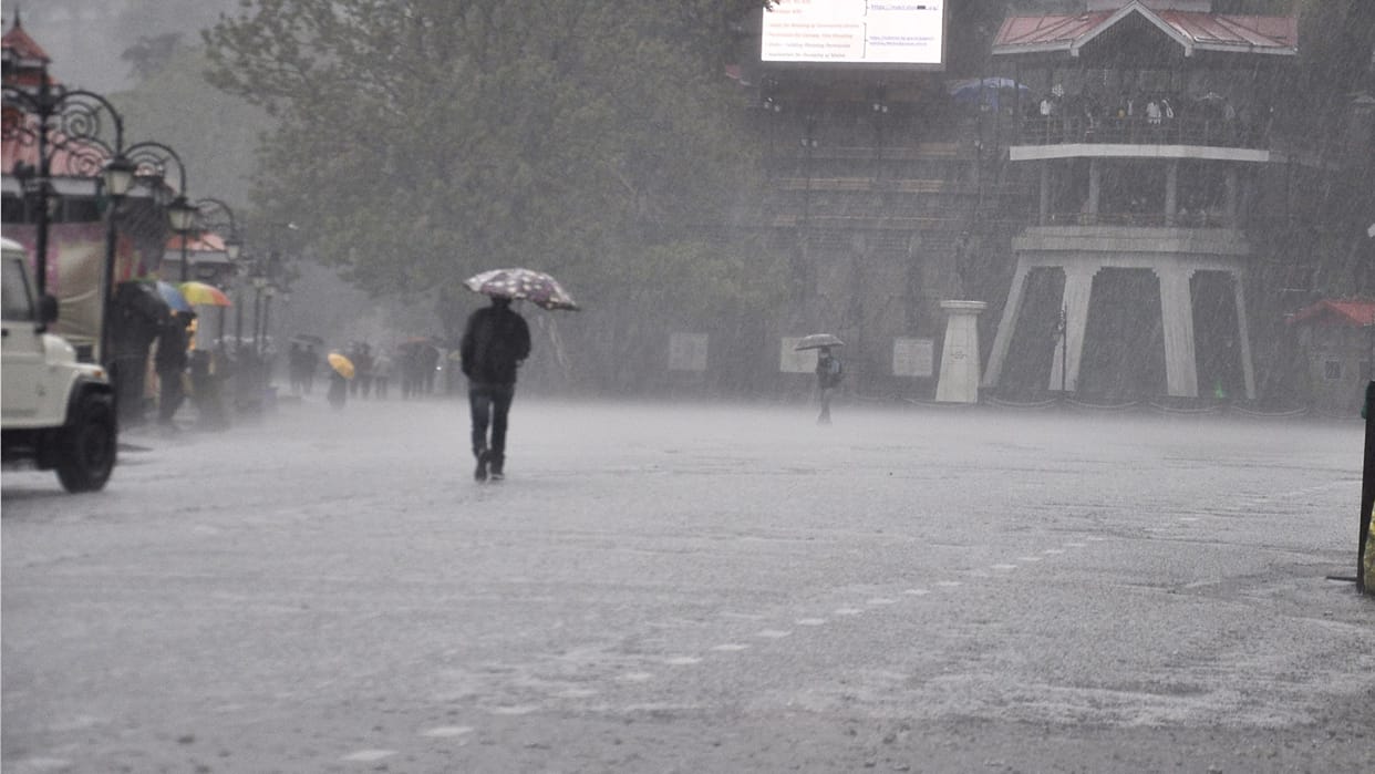 Heavy rain in shimla Orange alert due to rain