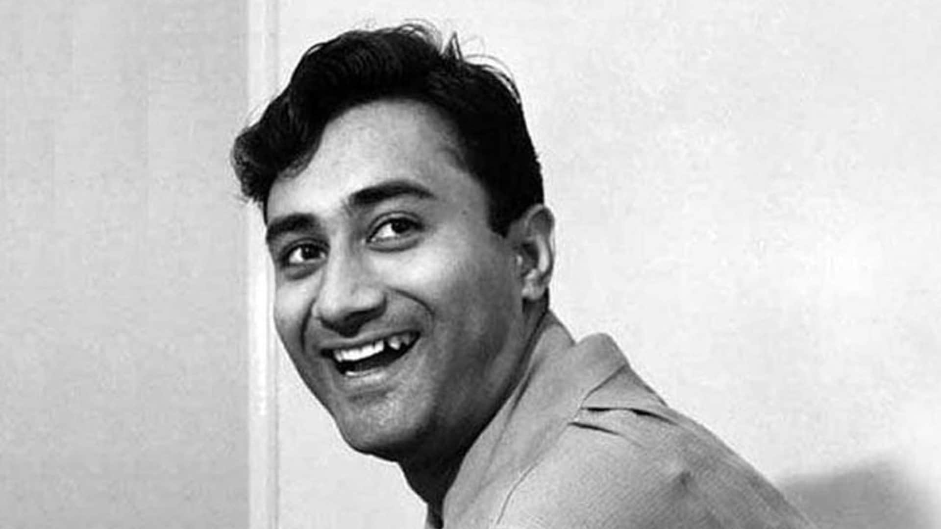 Dev Anand Death Anniversary Know Why Court Banned Superstar From Wearing Black Coat in Public Place