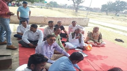 BJP MLA father support to independent candidate in Bisalpur Pilibhit