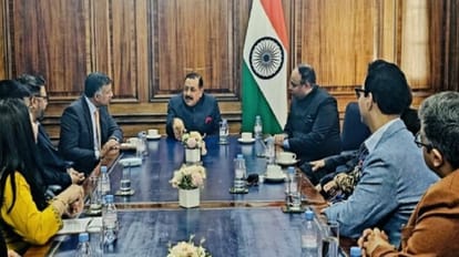 केंद्रीय मंत्री जितेंद्र बोले: पीओजेके को वापस लेना केंद्र के एजेंडे में, लंदन में सामाजिक संगठनों से मुलाकात Jitendra said: Withdrawal of PoJK is agenda of Center, meeting social organizations in London